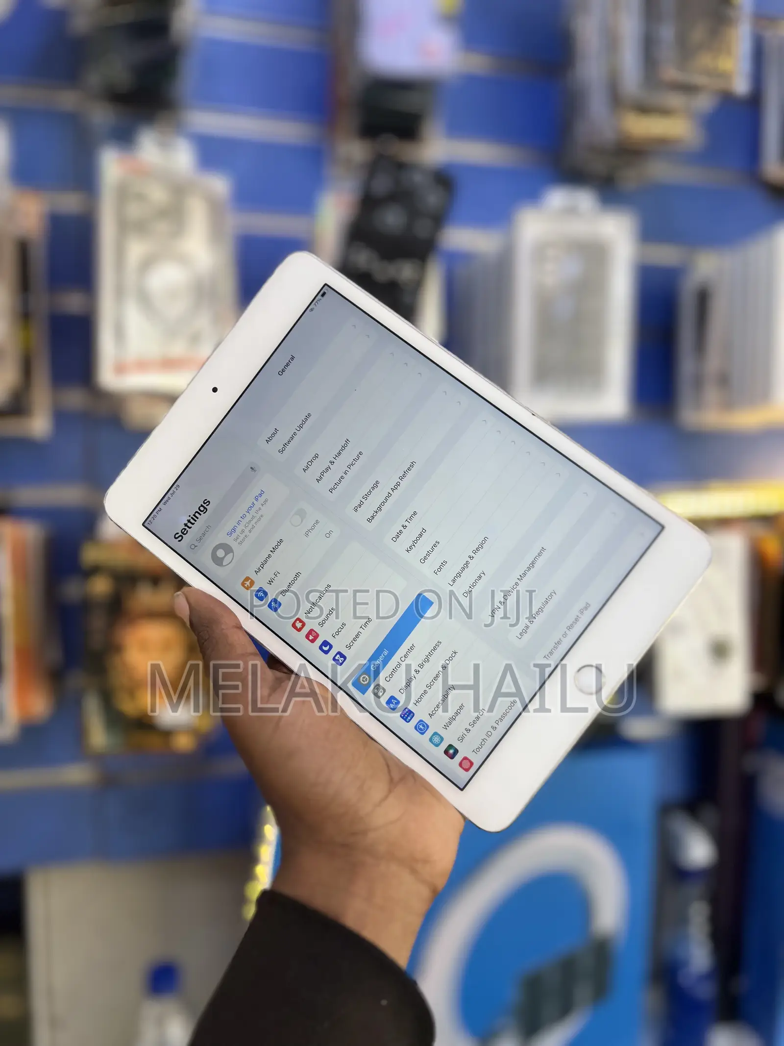 Apple iPad mini 4 128 GB Gray