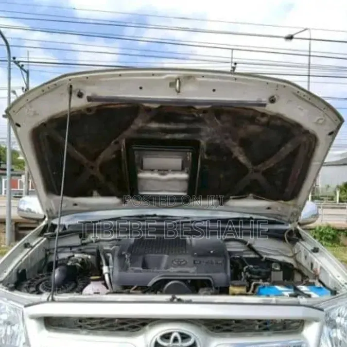 Toyota Hilux 2008 Gold