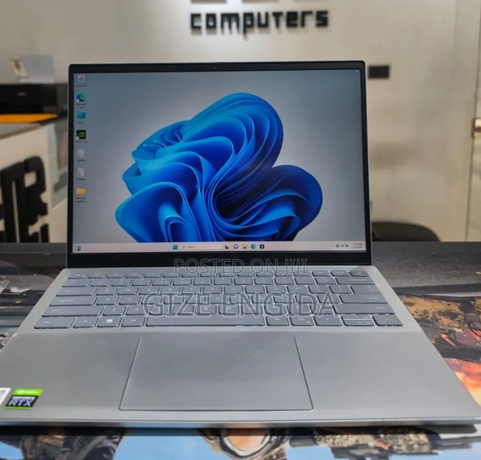 New Laptop Dell Inspiron 15 16GB Intel Core i7 SSD 512GB