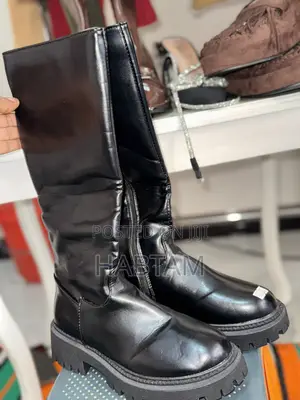 Boots Shos