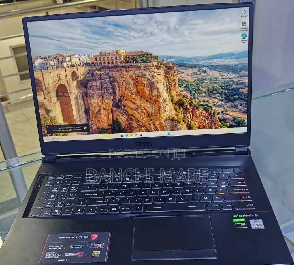 New Laptop MSI GP75 Leopard 16GB Intel Core i7 SSD 512GB