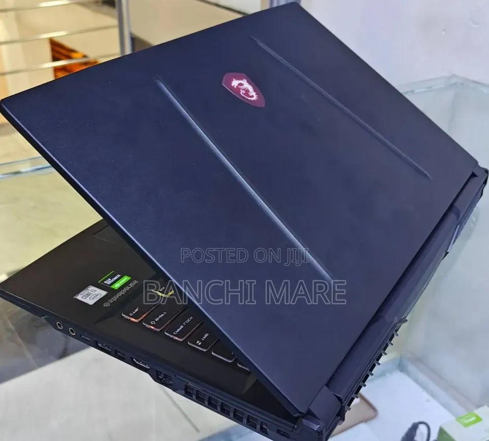 New Laptop MSI GP75 Leopard 16GB Intel Core i7 SSD 512GB