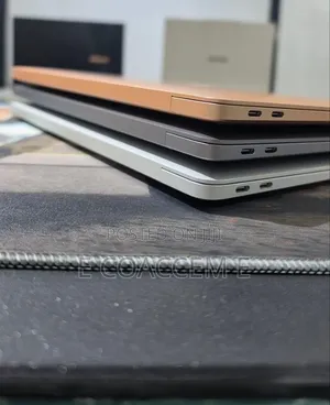 New Laptop Apple MacBook 8GB Apple M1 SSD 256GB