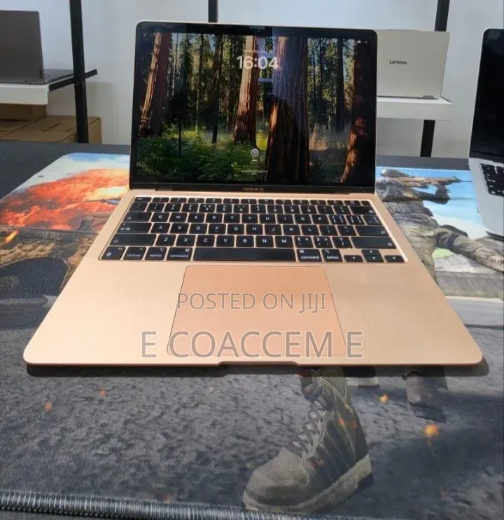 New Laptop Apple MacBook 8GB Apple M1 SSD 256GB