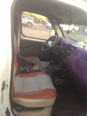 Suzuki Every Wagon 2005 White