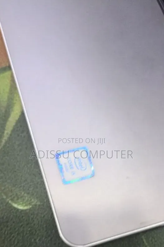 New Laptop Dell XPS 15 8GB Intel Core i5 SSD 1T
