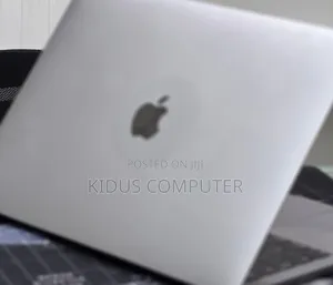 New Laptop Apple MacBook Pro 2017 16GB Intel Core i5 SSD 512GB