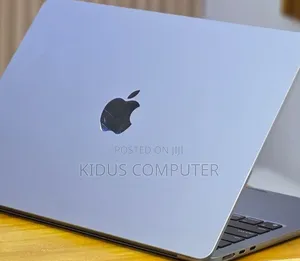 New Laptop Apple MacBook Air 2023 M2 8GB Apple M2 SSD 256GB