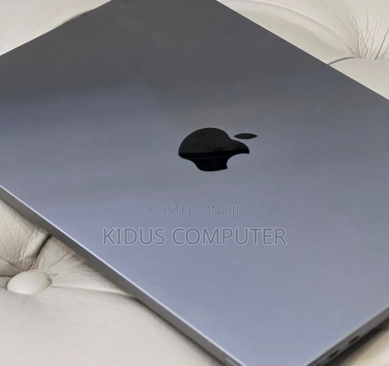 New Laptop Apple MacBook Air 2023 M2 8GB Apple M2 SSD 256GB