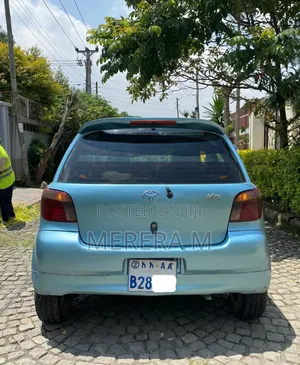 Toyota Vitz 2001