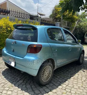 Toyota Vitz 2001