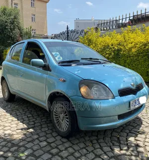 Toyota Vitz 2001