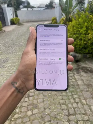New Apple iPhone 11 Pro Max 256 GB Gold
