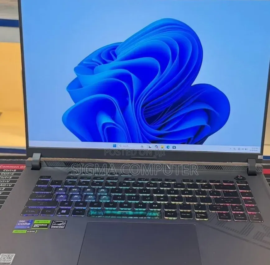 New Laptop Asus ROG Strix G16 G614 16GB Intel Core i9 SSD 1T