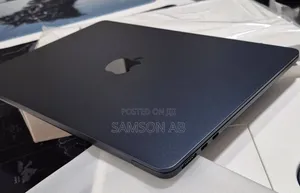 New Laptop Apple MacBook Air 2022 M2 8GB SSD 256GB