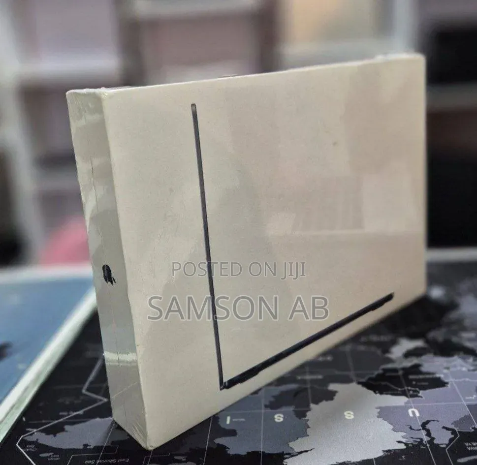 New Laptop Apple MacBook Air 2022 M2 8GB SSD 256GB