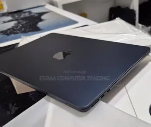 New Laptop Apple MacBook Air 2022 M2 8GB Apple M2 SSD 256GB