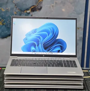 New Laptop HP EliteBook 850 G8 16GB Intel Core i7 SSD 512GB