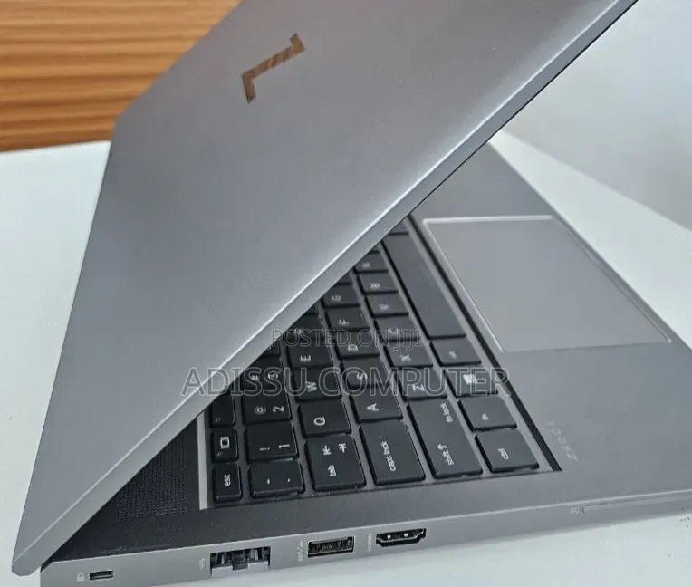 New Laptop HP ZBook 15 16GB Intel Core i7 SSD 1T