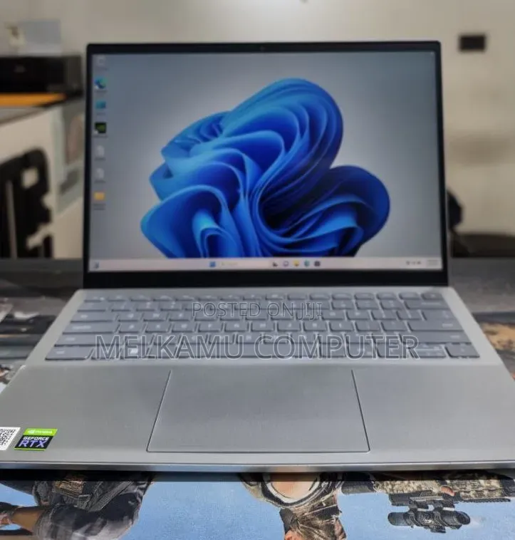 New Laptop Dell Inspiron 14 16GB Intel Core i7 SSD 512GB