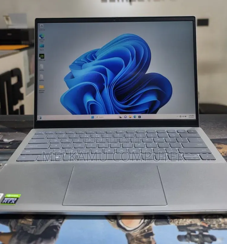 New Laptop Dell Inspiron 14 16GB Intel Core i7 SSD 512GB