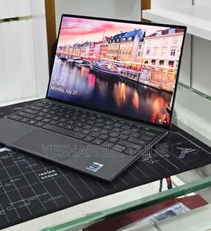 New Laptop Dell XPS 13 16GB Intel Core i7 SSD 512GB