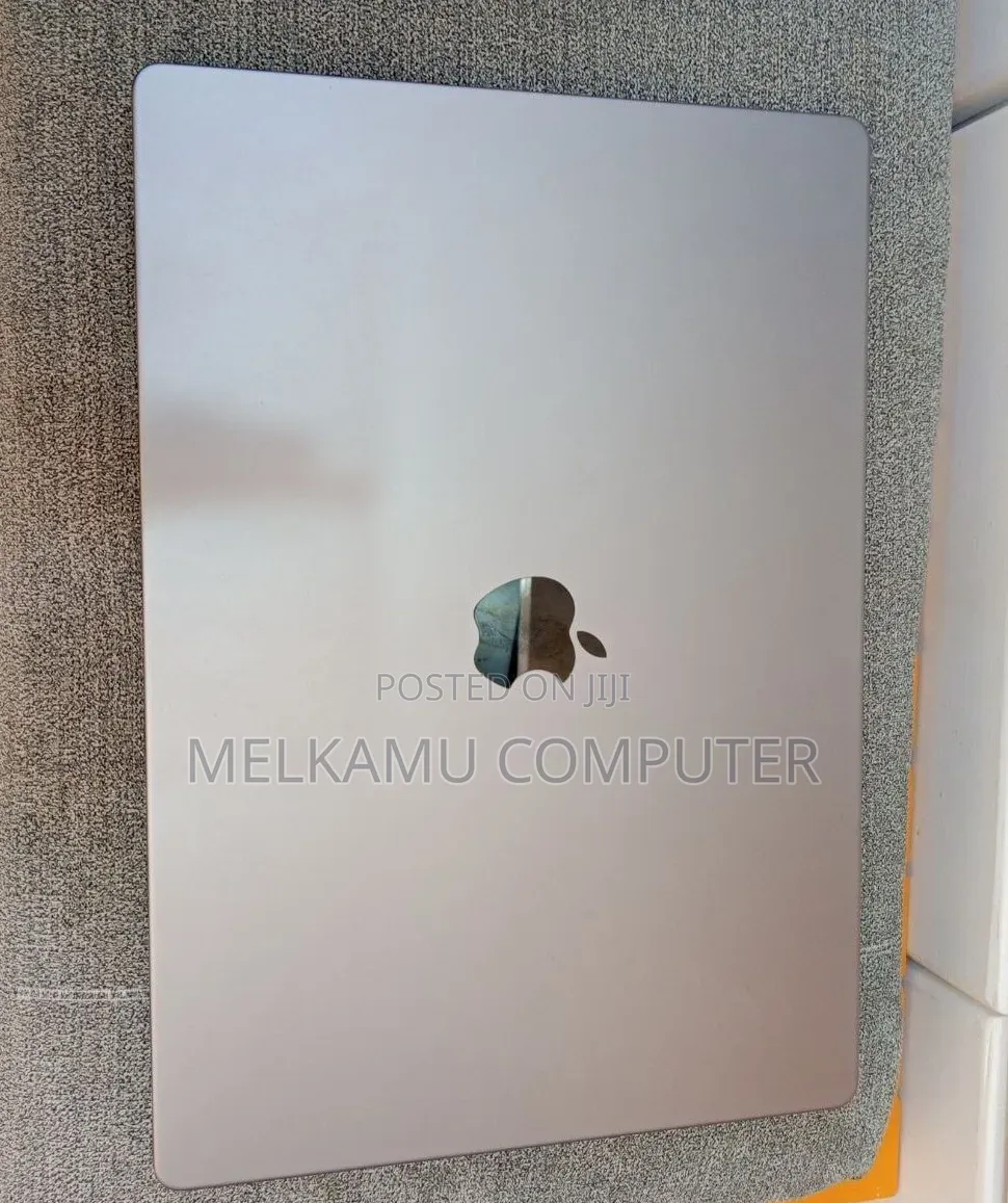 New Laptop Apple MacBook Pro 2021 M1 16GB Apple M1 SSD 1T