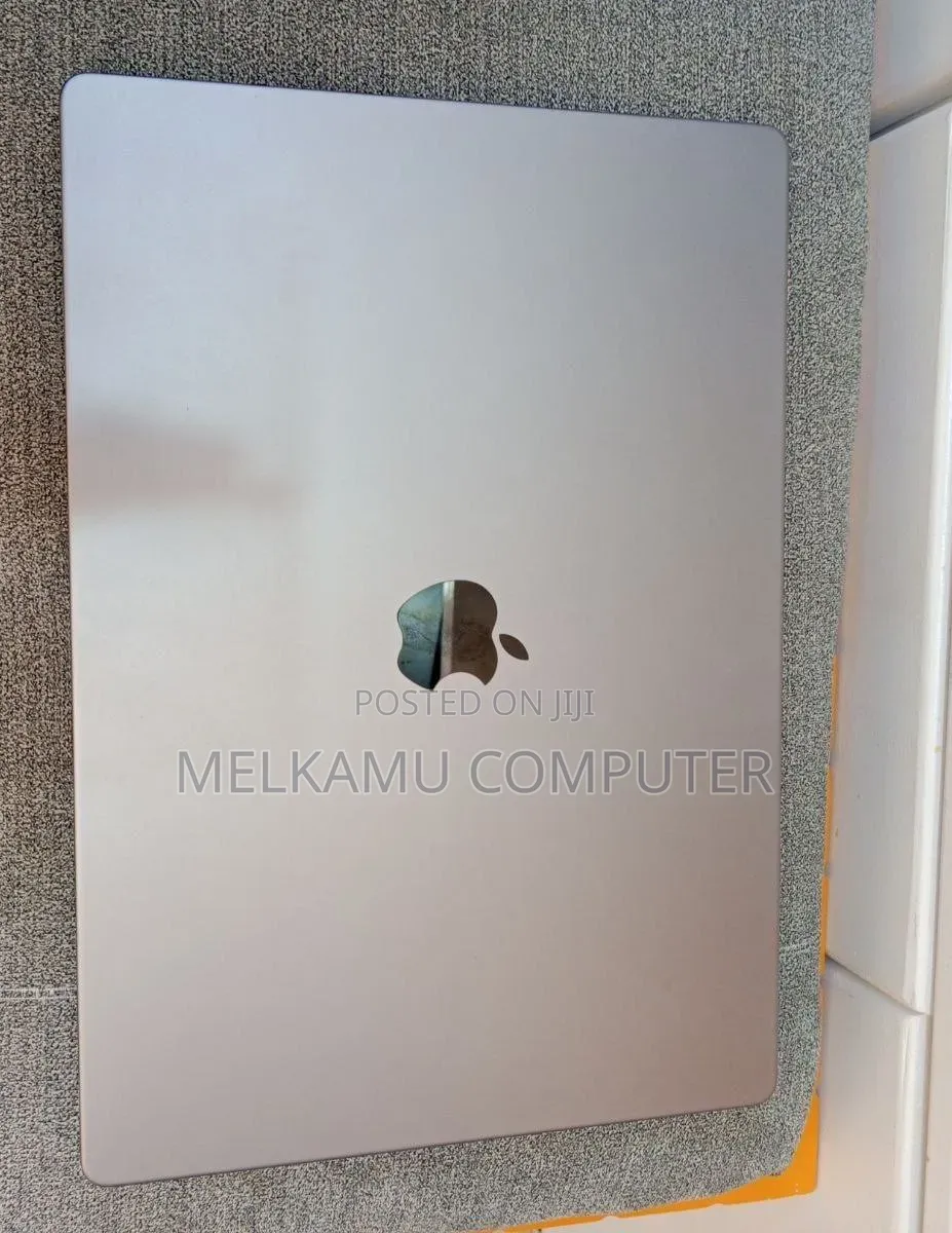 New Laptop Apple MacBook Pro 2021 M1 16GB Apple M1 SSD 1T