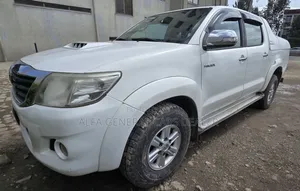 Toyota Hilux 2012