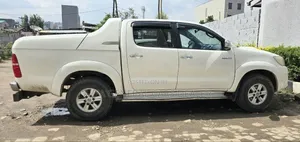 Toyota Hilux 2012