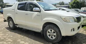 Toyota Hilux 2012