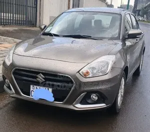 Suzuki Dzire 2023 Silver