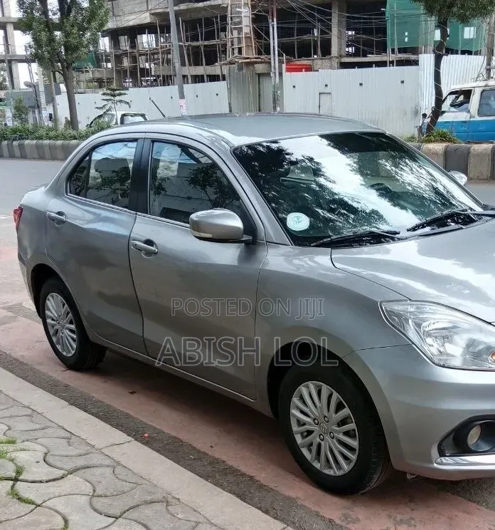 Suzuki Dzire 2022 Silver