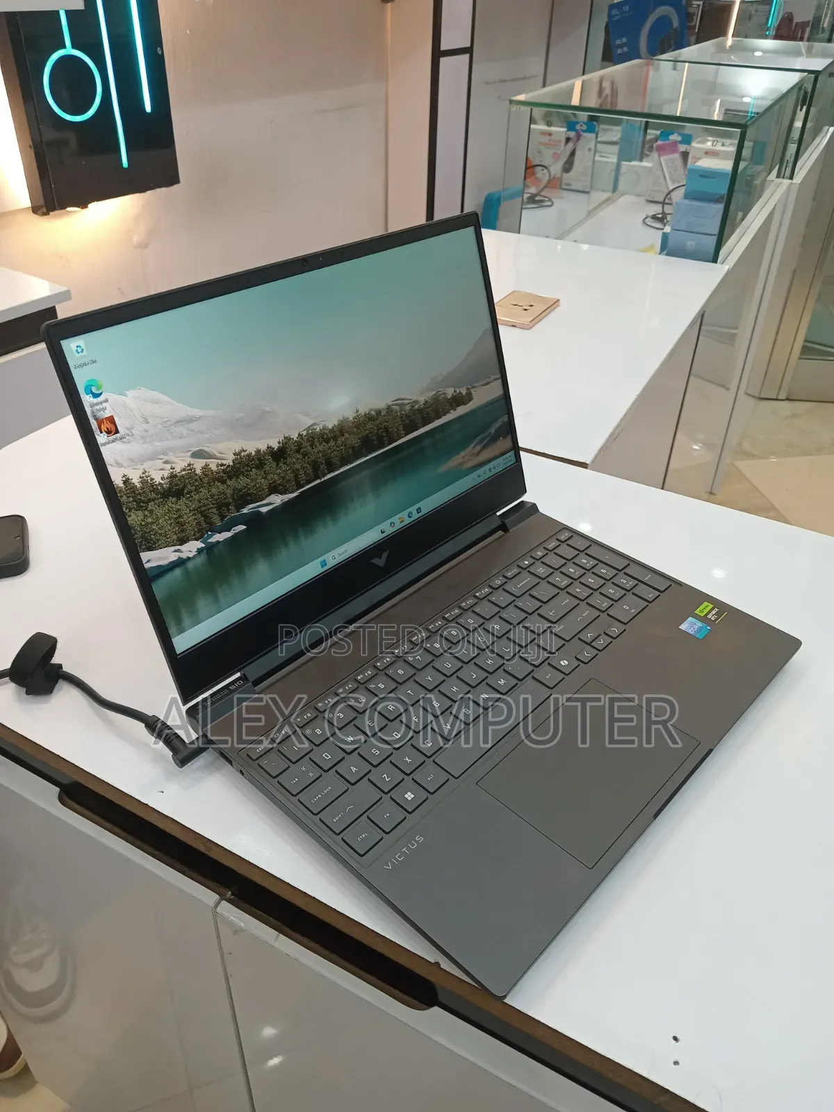 New Laptop HP Victus 15 16GB Intel Core i5 SSD 512GB