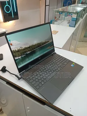 New Laptop HP Victus 15 16GB Intel Core i5 SSD 512GB