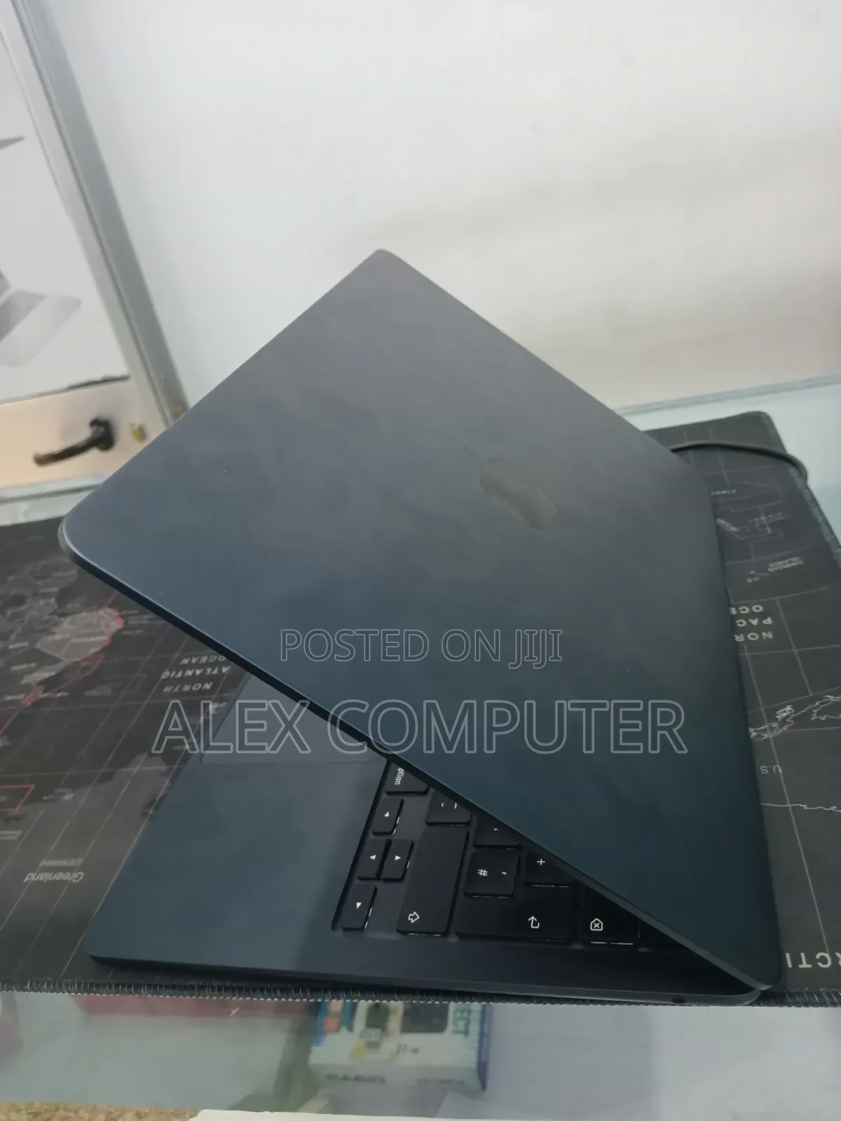 New Laptop Apple MacBook Air 2022 M2 16GB Apple M2 SSD 512GB