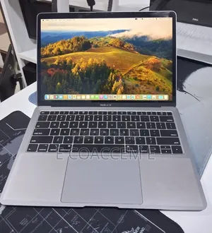 New Laptop Apple MacBook 2019 8GB Intel Core i5 SSD 128GB
