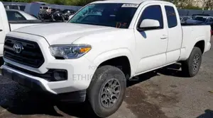 Toyota Tacoma 2015 White