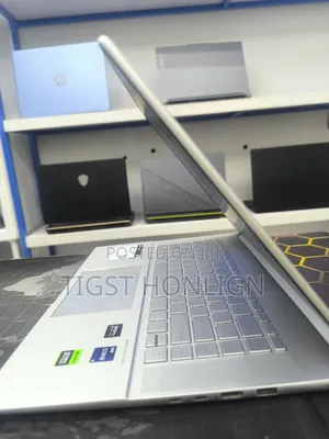 New Laptop HP Envy 17 16GB Intel Core i9 SSD 1T