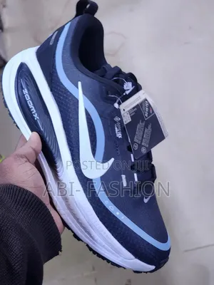 Nike Vomero 18 GTX High Sole Classic