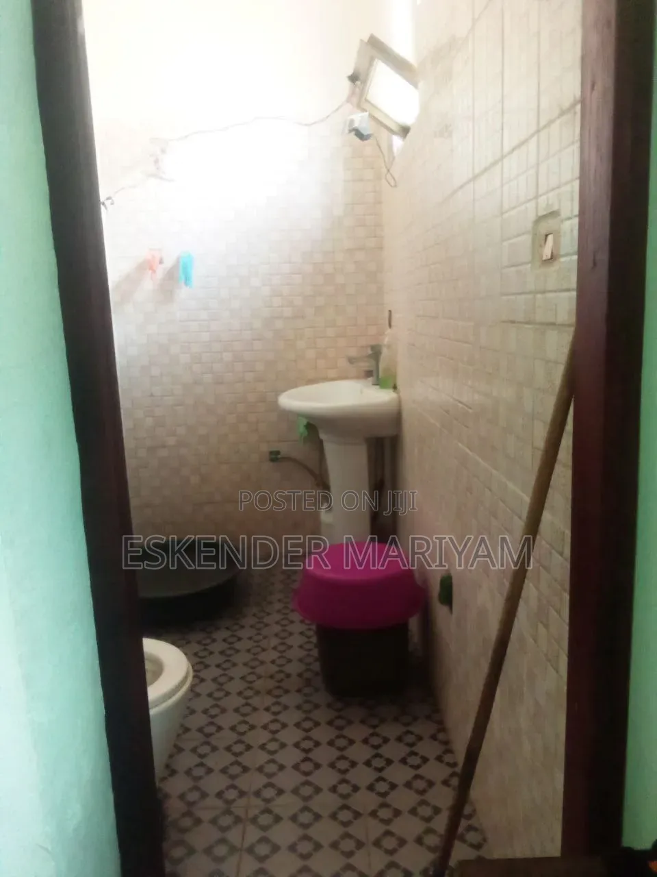 Furnished 4bdrm House in Eskender, Nifas Silk-Lafto for sale