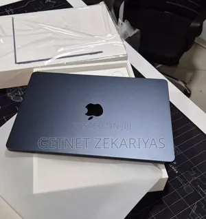 New Laptop Apple MacBook Air 8GB Apple M2 SSD 256GB