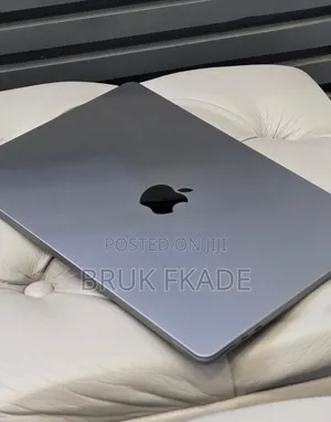 New Laptop Apple MacBook Air 2022 M2 8GB Apple M2 SSD 256GB