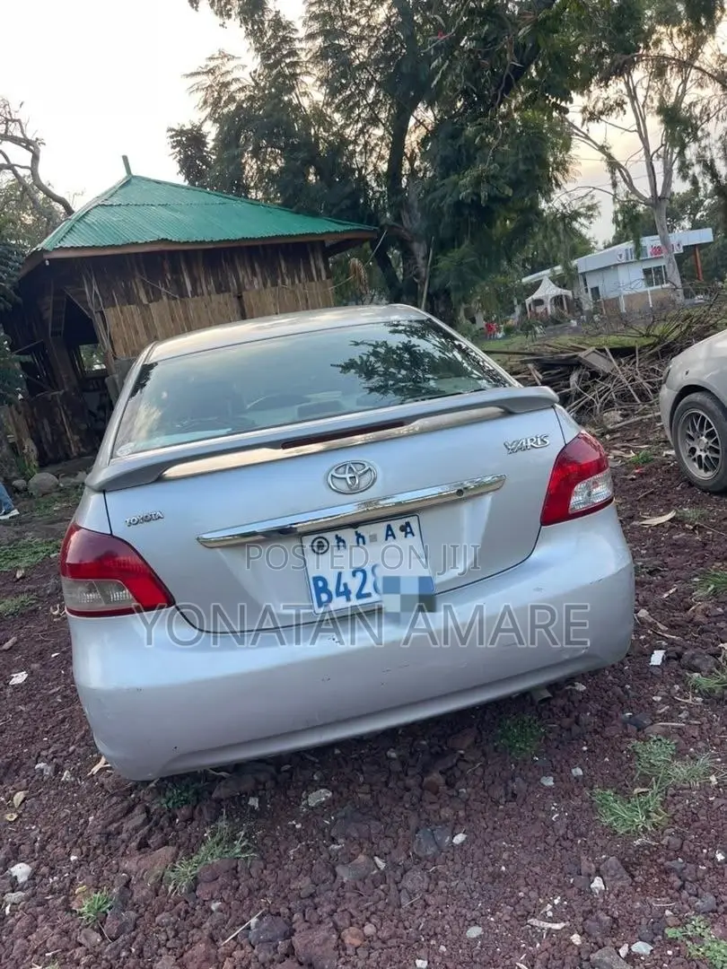 Toyota Yaris 2010