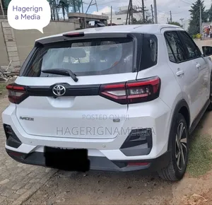 Toyota Raize 2022 White