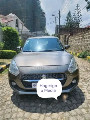 Suzuki Swift 2022 Gray