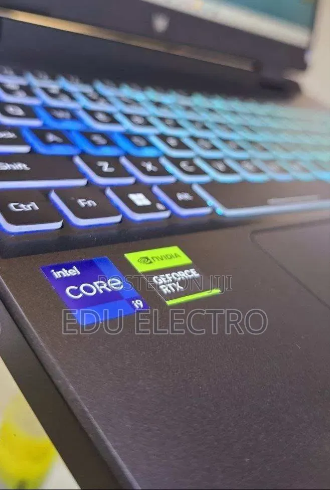 New Laptop Acer Predator 17 16GB Intel Core i9 SSD 1T