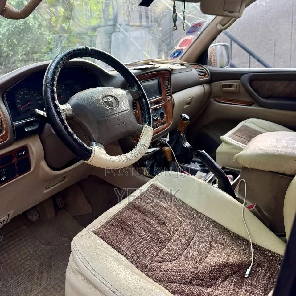 Toyota Land Cruiser 2003 Silver