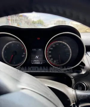 Suzuki Swift 2022 White