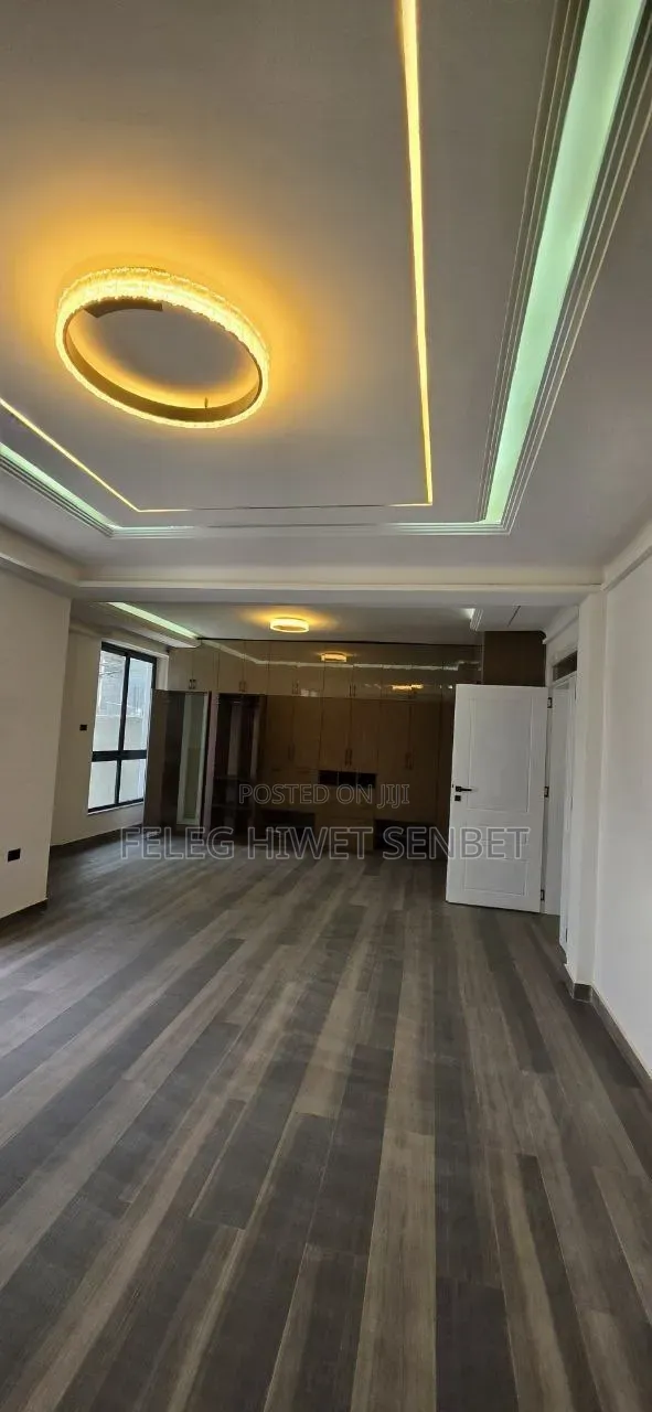 Furnished 6bdrm Villa in አአ, Bole for sale